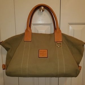 Dooney & Bourke Bags - Dooney & Bourke Weekender Bag Dooney & Bourke Bags - Dooney & Bourke Weekender Bag
